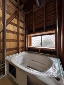 京都　城陽市　浴室リフォーム　施行中