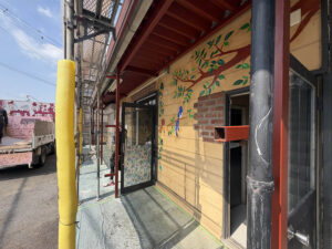 京都　城陽市　リフォーム店　店舗サッシリフォーム　ビフォー